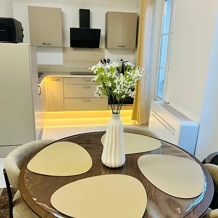 Luxury Appartement-coeur De De Cannes-2 Mns Palais Du Festival Et Croisette *