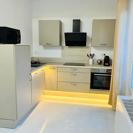 Апартаменты Luxury Appartement-coeur De De Cannes-2 Mns Palais Du Festival Et Croisette