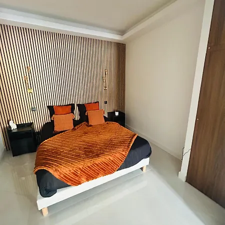 Luxury Appartement-coeur De De Cannes-2 Mns Palais Du Festival Et Croisette Канны